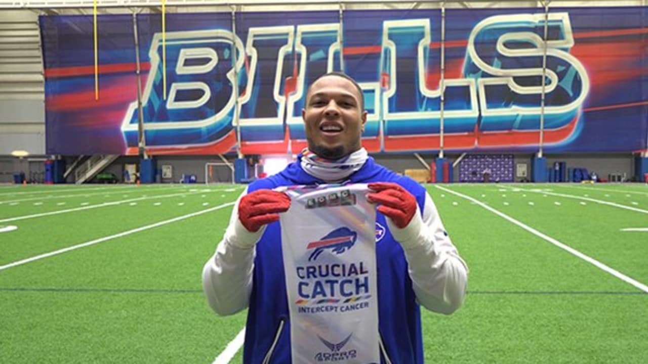 How to Wear a Yowie, The Buffalo Bills and ECMC have joined together to intercept  cancer, as the team participates in the NFL's Crucial Catch. Throughout  this week, the Bills