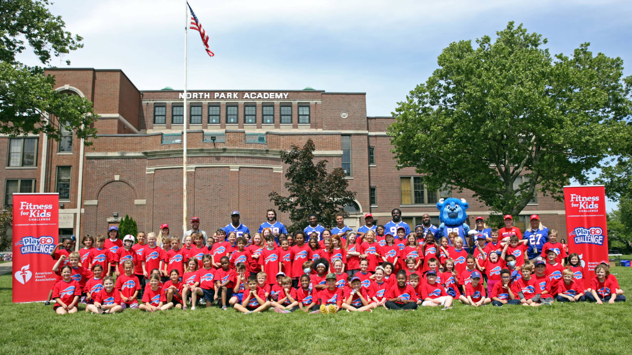 Buffalo Bills give back at Hamlin Park School