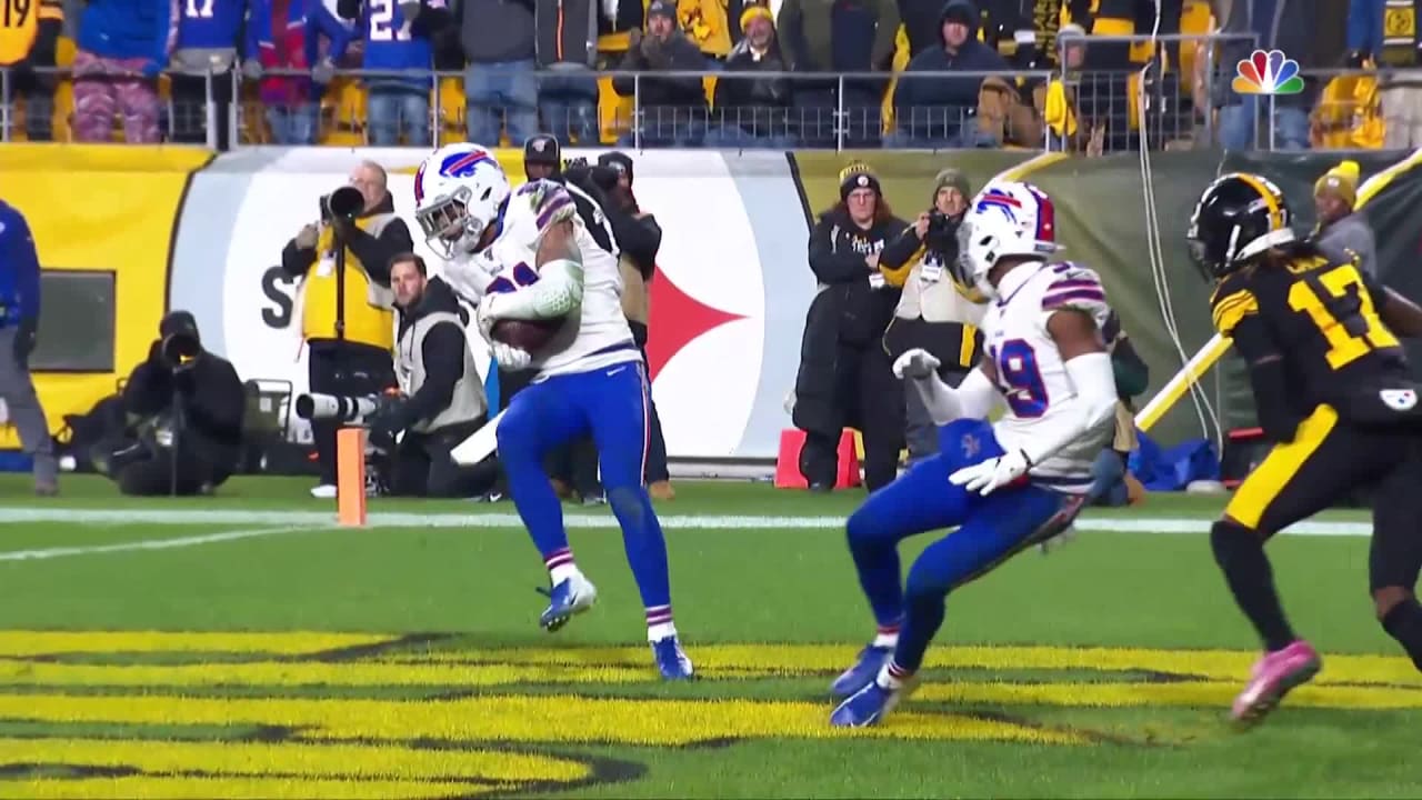 Bills S Jordan Poyer's pissed reaction after seeing replay of INT