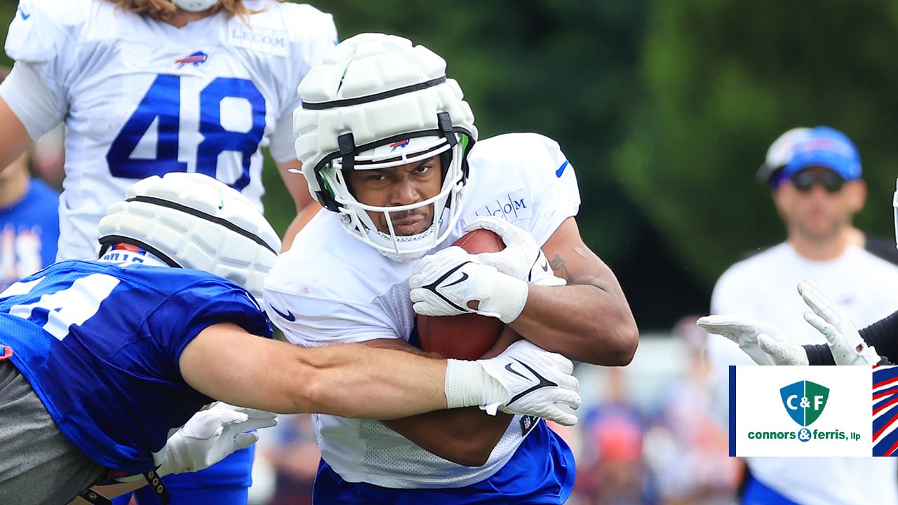 Buffalo Bills' Stevie Johnson during an NFL football training camp in  Pittsford, N.Y., Sunday, July 31, 2011. (AP Photo/David Duprey Stock Photo  - Alamy