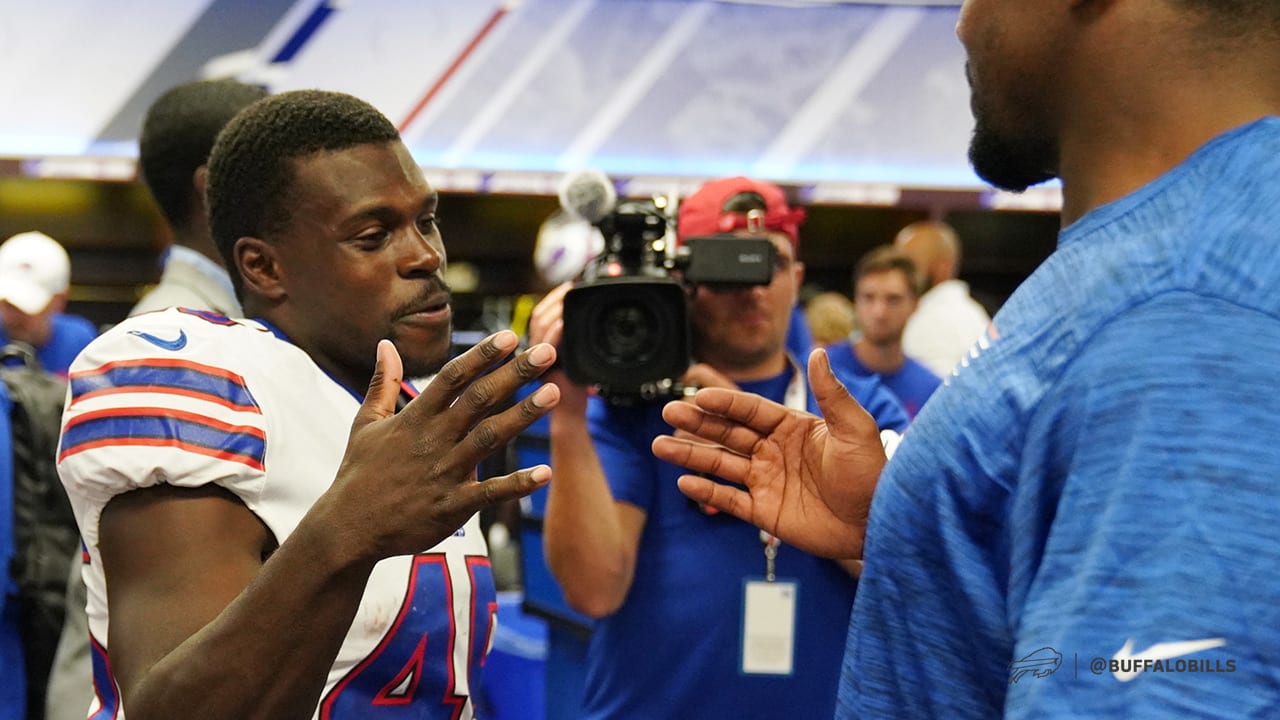 Christian Wade's first NFL touchdown, England Rugby star goes 65-yards for  the score! 