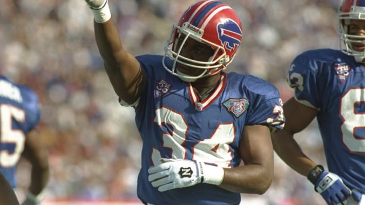 Buffalo Bills running back Thurman Thomas picks up some yardage during the  first quarter of the Super Bowl against the Dallas Cowboys on Sunday, Jan.  30, 1994 at the Georgia Dome in