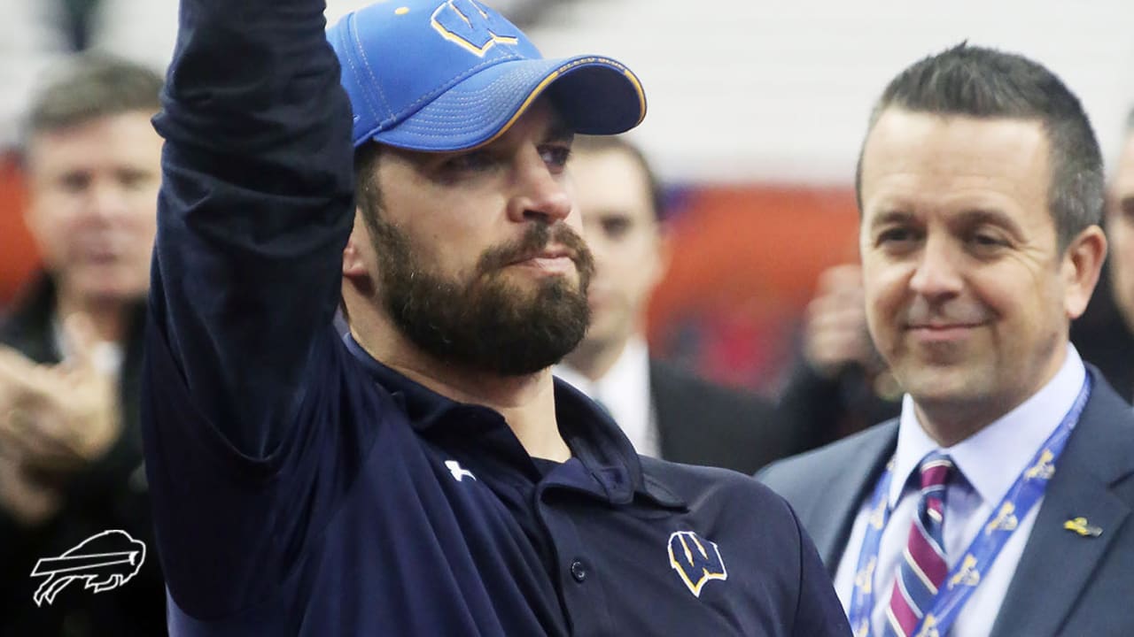 West Seneca West's Mike Vastola, Mynderse Academy's Joe Caraher earn Coach of the Week honors - Vimarsana News