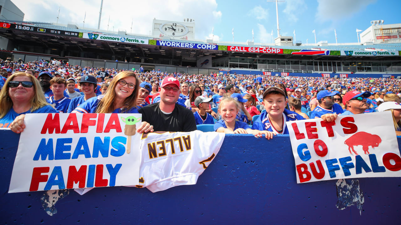 Buffalo Bills training camp: 15,000 fans attend first open practice