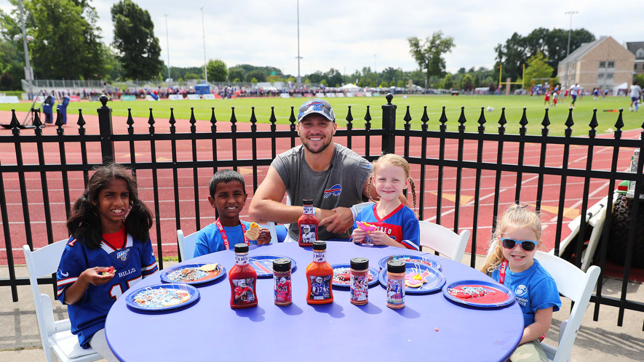 BillsMafiaBabes on X: Two takeaways from the Bills travel photos. 1: Floppy  hat Josh Allen is adorable. 2: Bease fixed his tooth finally. Go Bills!   / X