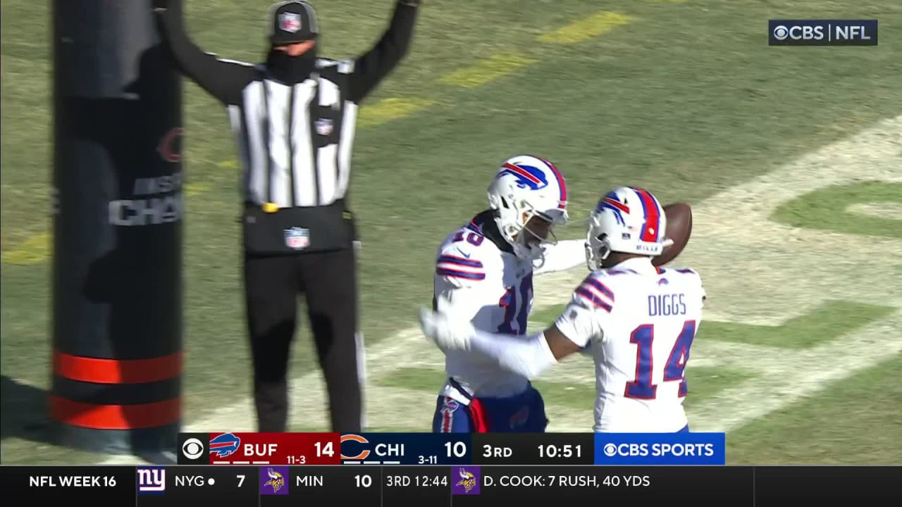 Trick plays: Buffalo Bills TE Dawson Knox to Buffalo Bills QB Josh Allen  for two-point conversion