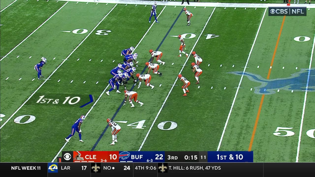 Buffalo Bills running back James Cook darts downfield for 34-yard