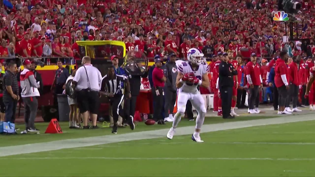 Dawson Knox Buffalo Bills Unsigned Makes Catch for A Touchdown Photograph