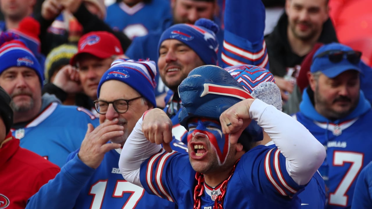 Fans, legends, celebrities | Best photos from Bills at Chiefs ...