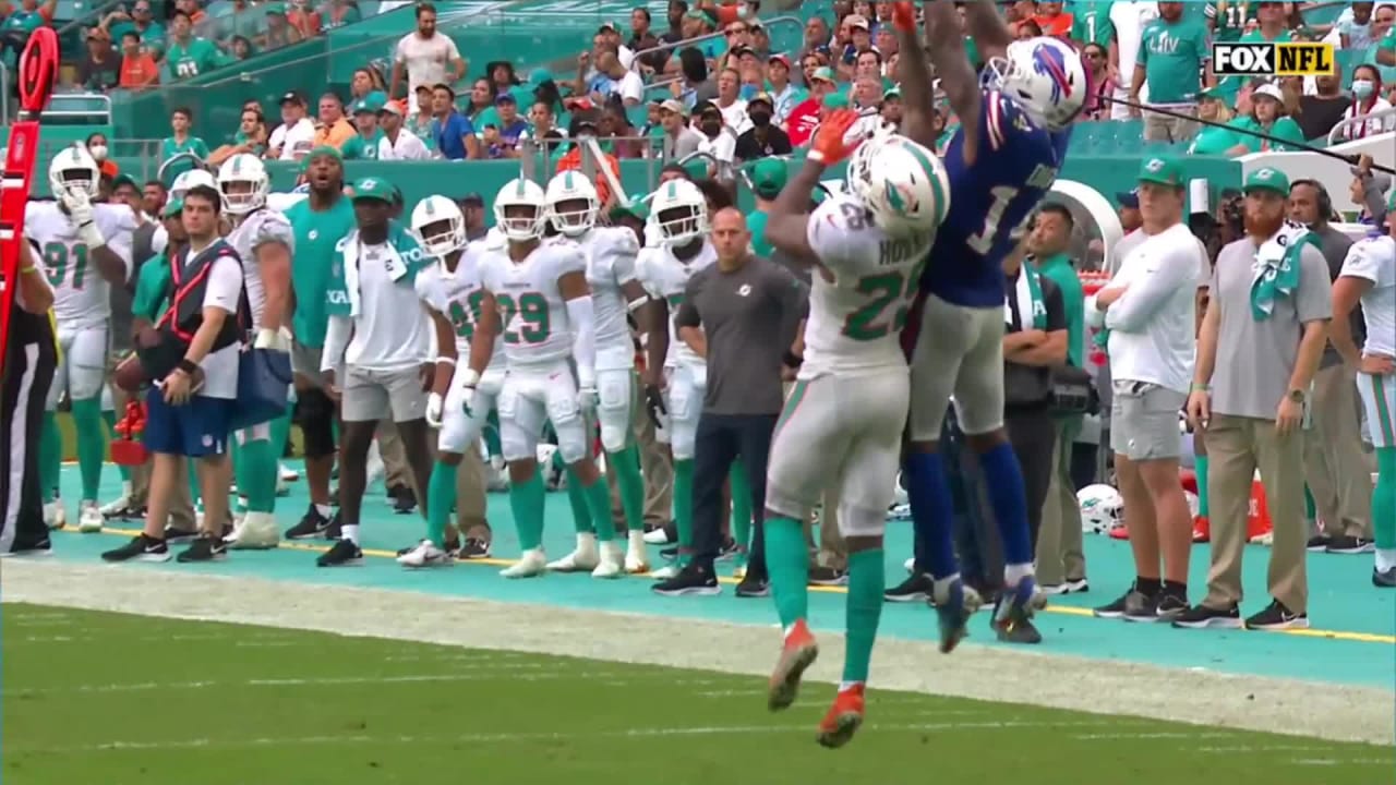 Bills' Stefon Diggs put on route-running clinic vs. Dolphins