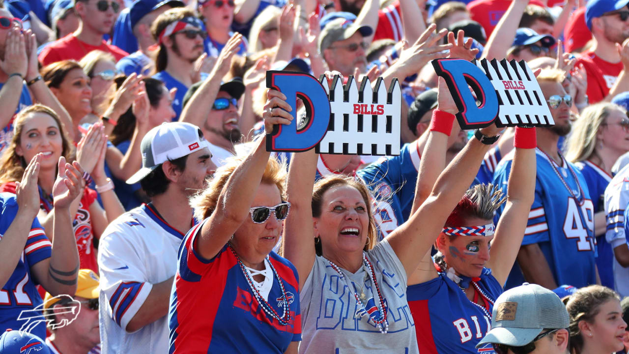 Buffalo Bills playoffs: Fans find ways to celebrate around the stadium