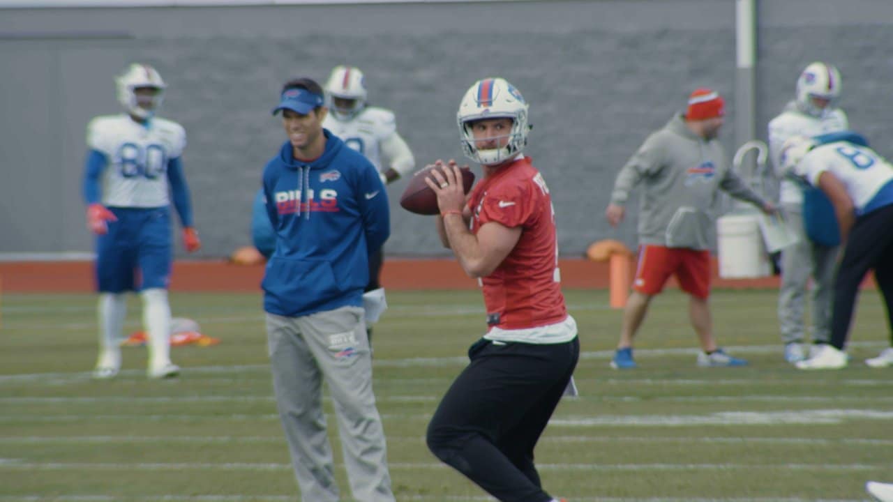 Bills Bench Tyrod Taylor for Nathan Peterman Ahead of Chargers Game - Bolts  From The Blue