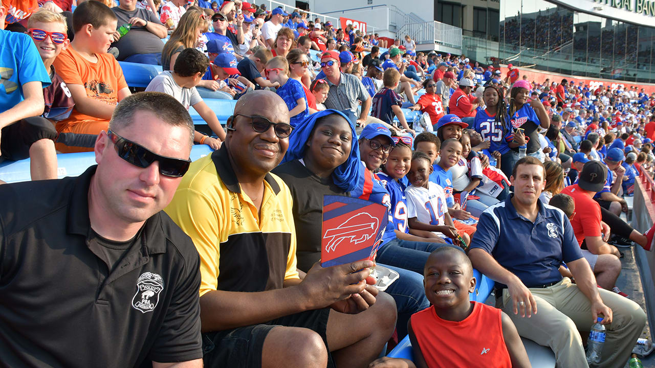 Buffalo police officers share Bills game experience with over 50 kids