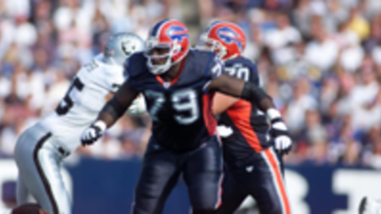 Ruben Brown to receive Distinguished Service Award