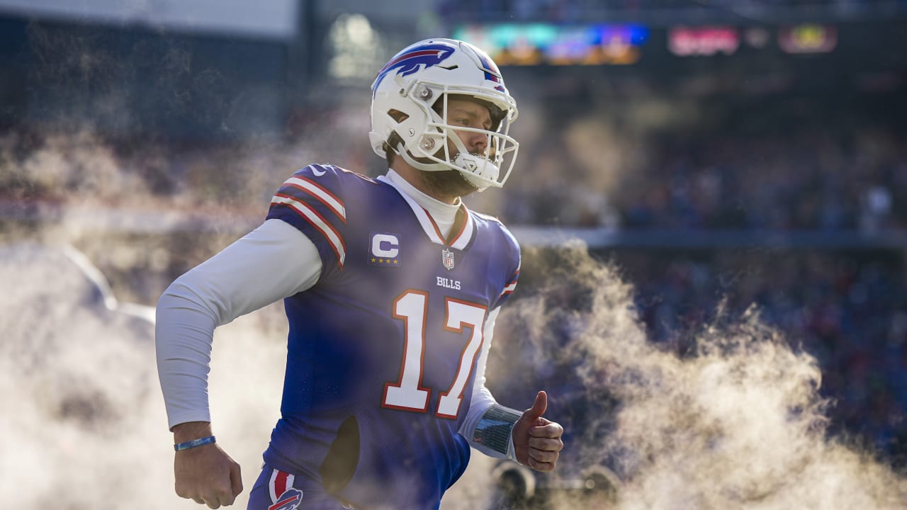 CBS Sports - WAY TOO EARLY 2022 Fantasy QB rankings 