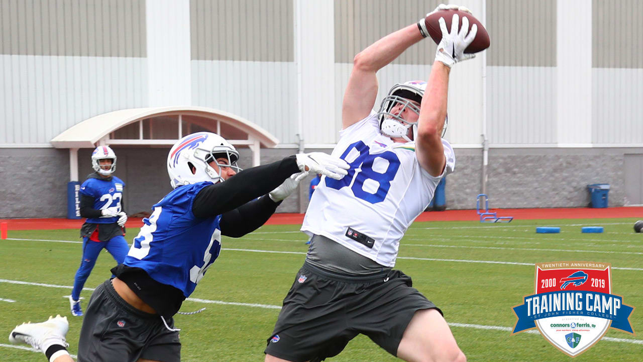 Rookie Tommy Sweeney taking advantage of starter's reps at tight end