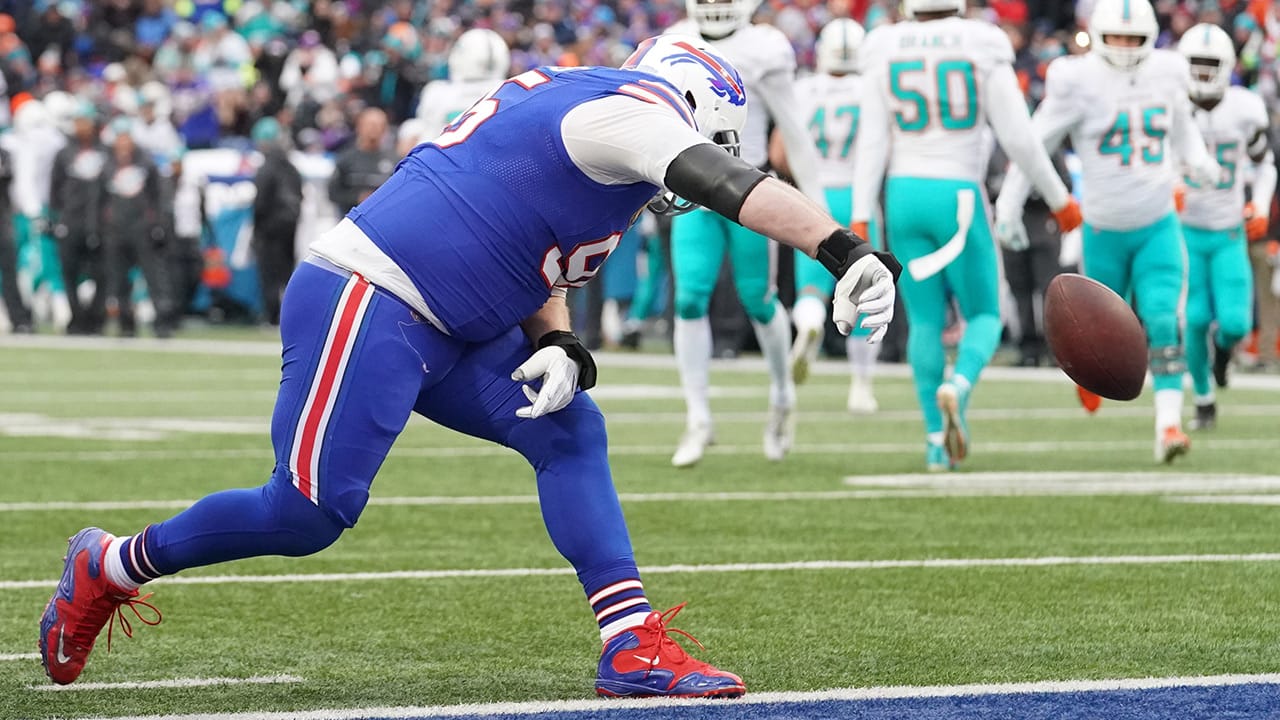 NFL playoffs: Bills sidestep Miami's upset attempt 