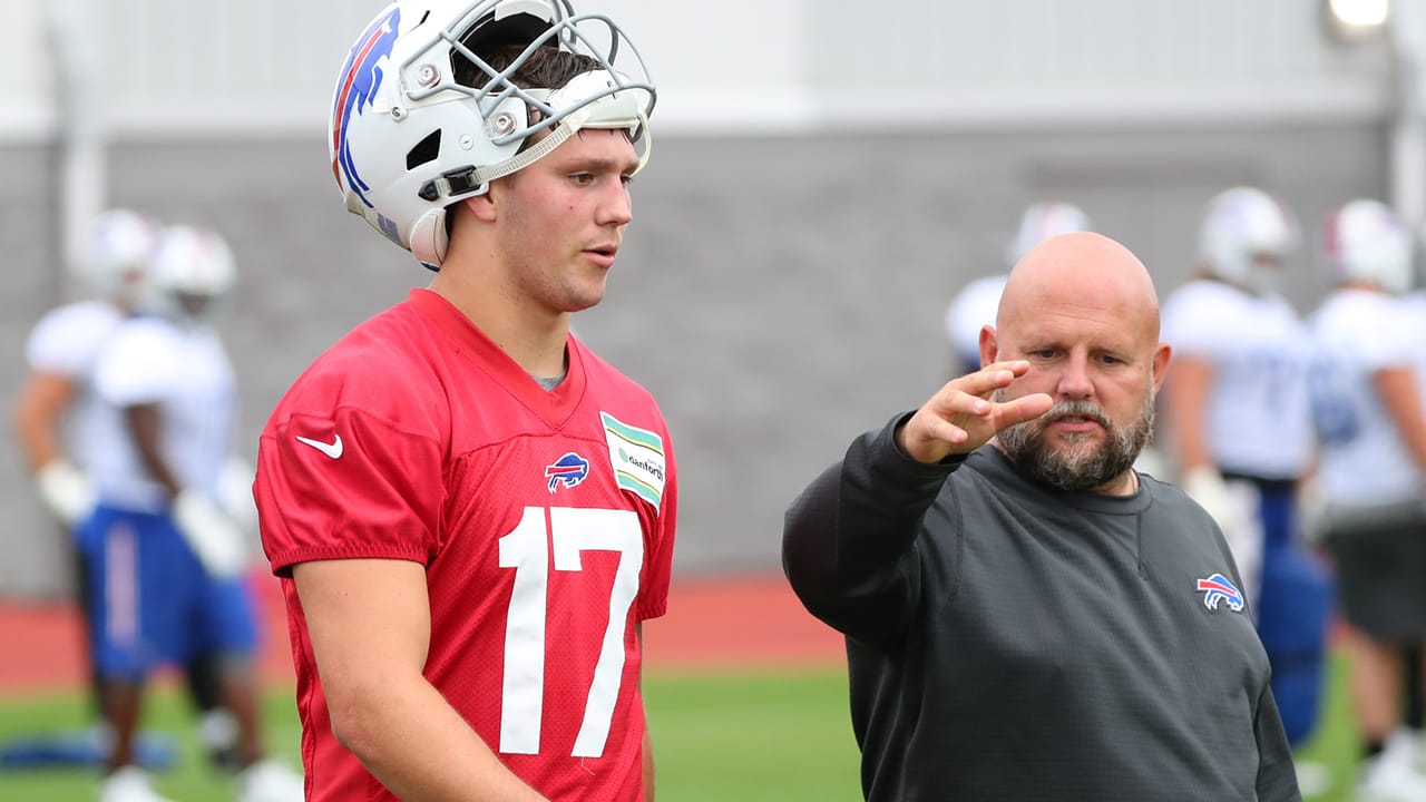 Buffalo Bills: Offensive coordinator Brian Daboll teaching Josh Allen