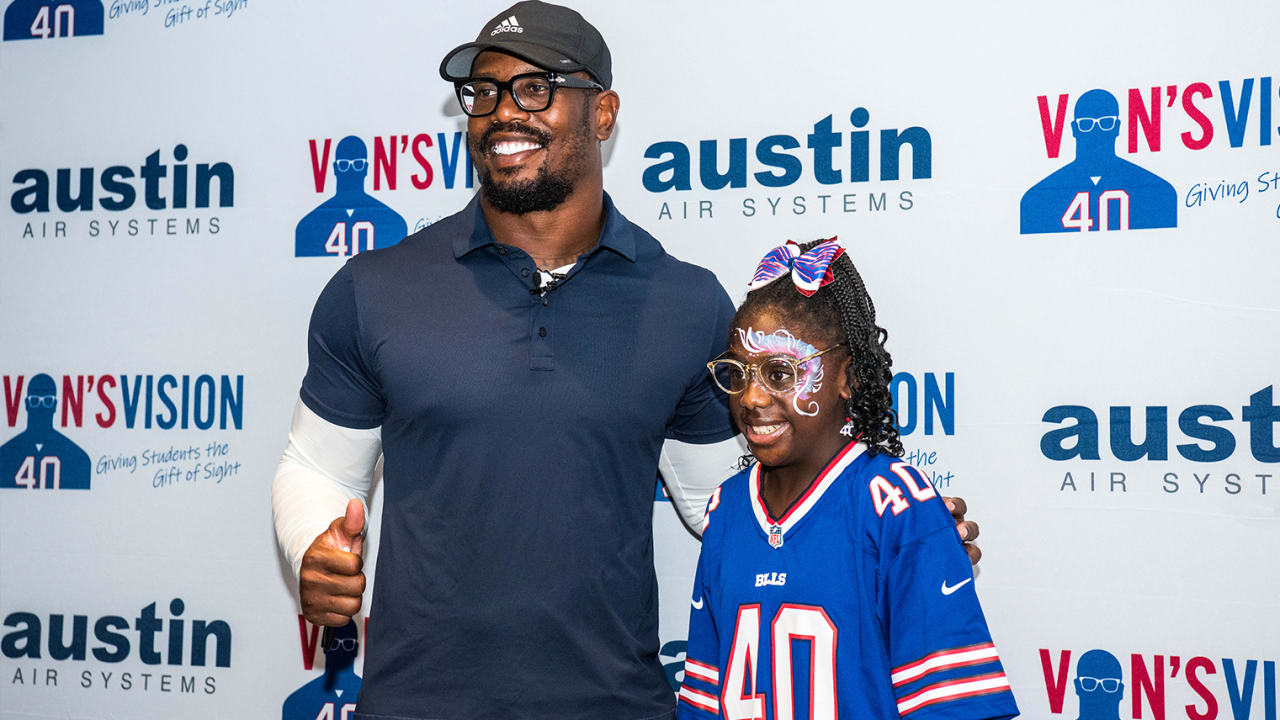 Von Miller already making an impact in the Buffalo community