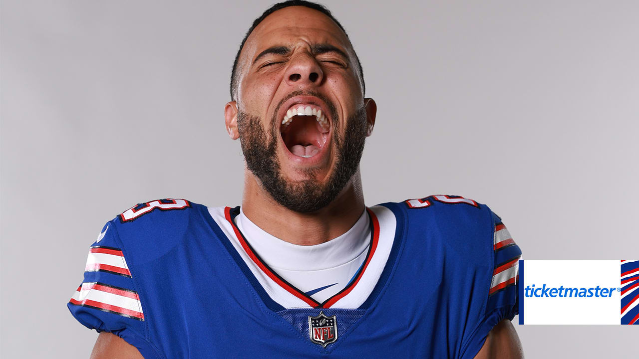 In the studio  Best photos from Bills veterans media day