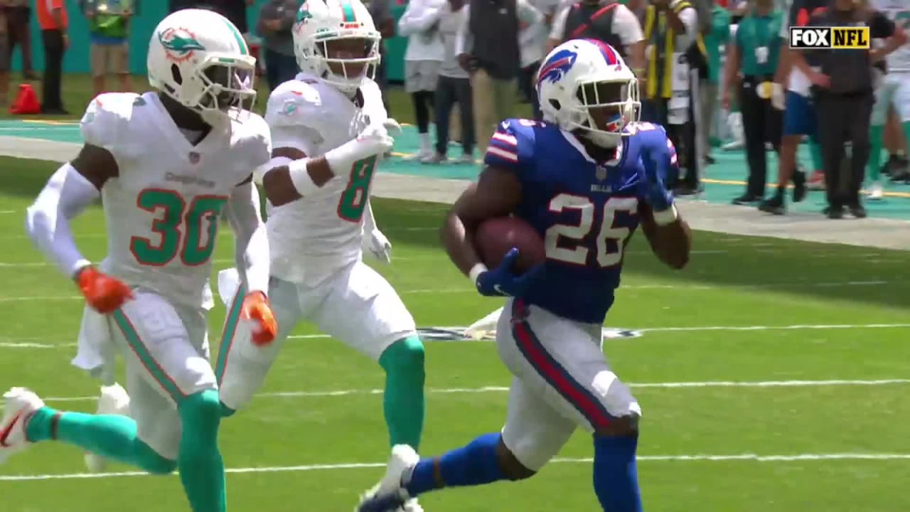 Buffalo Bills' Devin Singletary (26) scores a touchdown during the second  half of an NFL football