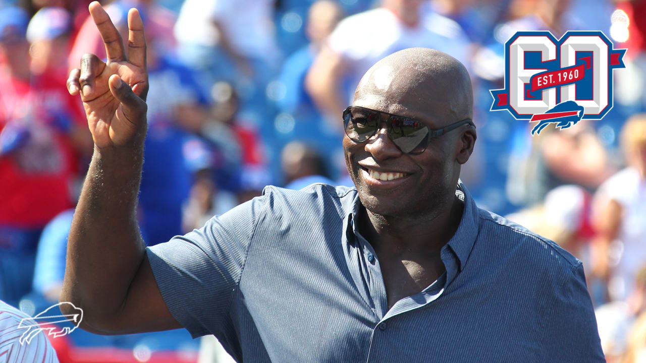 7 questions with Bills Legend Bruce Smith