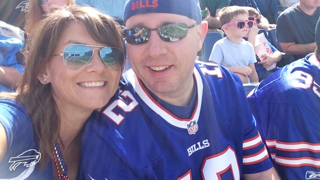 Buffalo fans travel well – together – for road games: 'Bills Mafia is like  family'