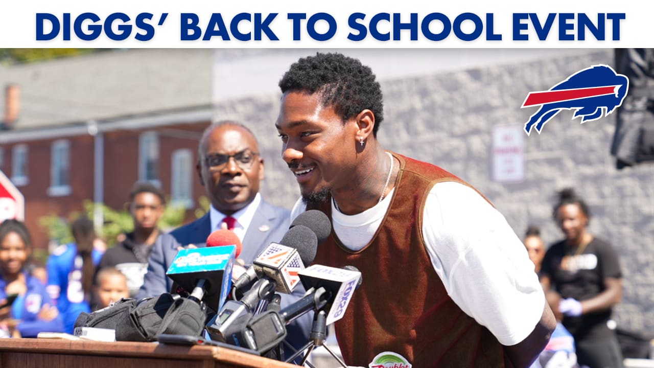 Stefon Diggs hosts backpack giveaway to students in east Buffalo