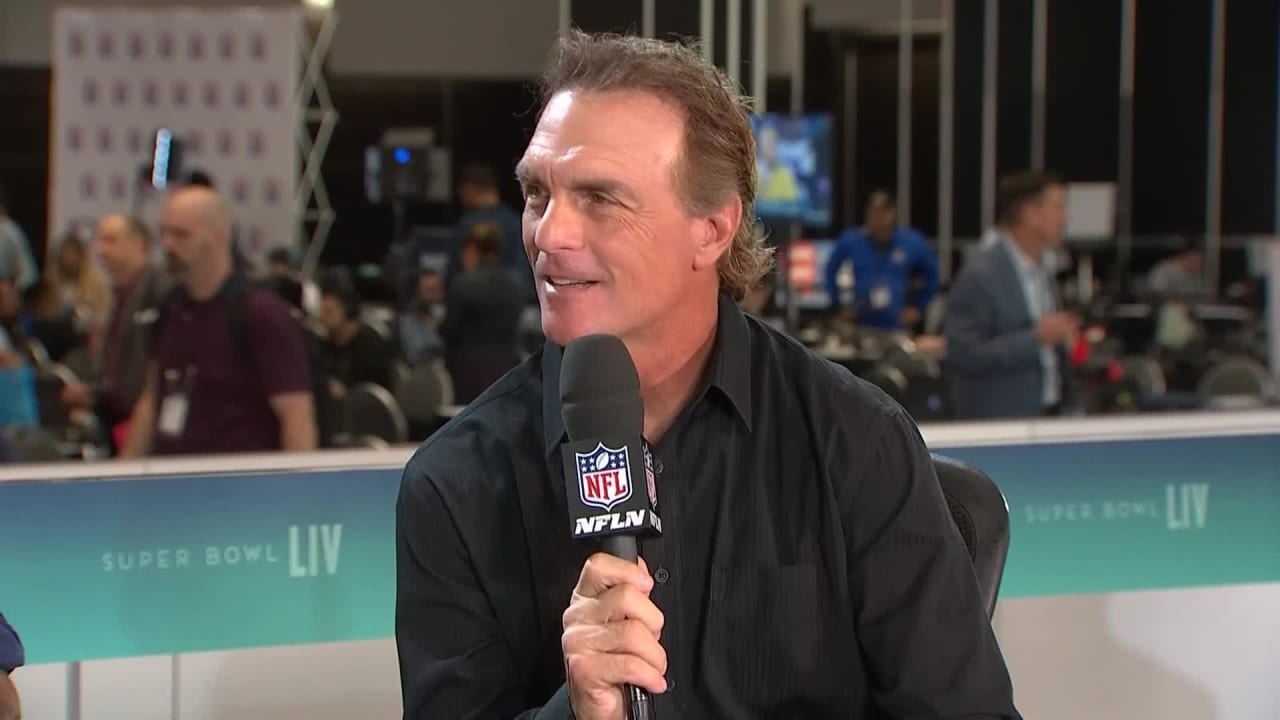 Former NFL QB Doug Flutie shares why Buffalo Bills fans are 'awesome'