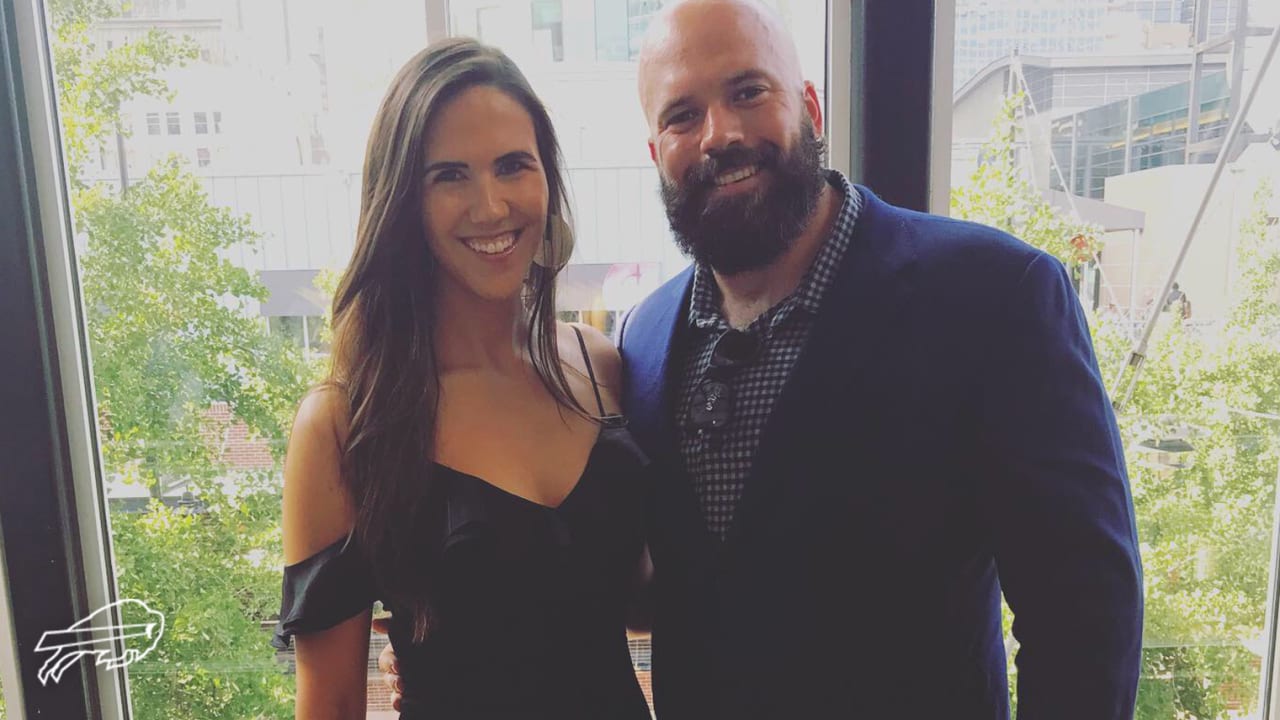 Bills center Mitch Morse and his wife donate $100,000 to FeedMore WNY