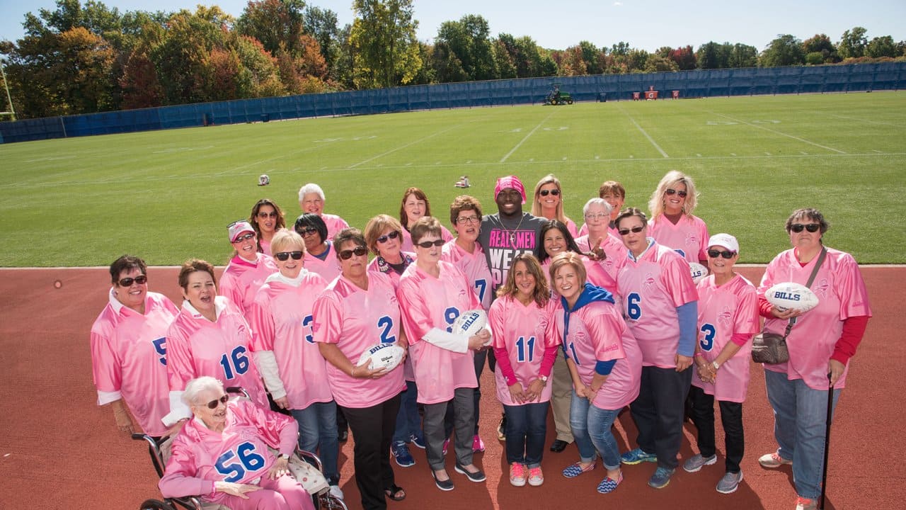 PHOTO OF THE WEEK: Buffalo Bills Bring Breast Cancer Survivors on Field