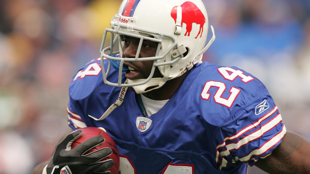 Takeo Spikes back in Buffalo to Lead the Charge on Sunday