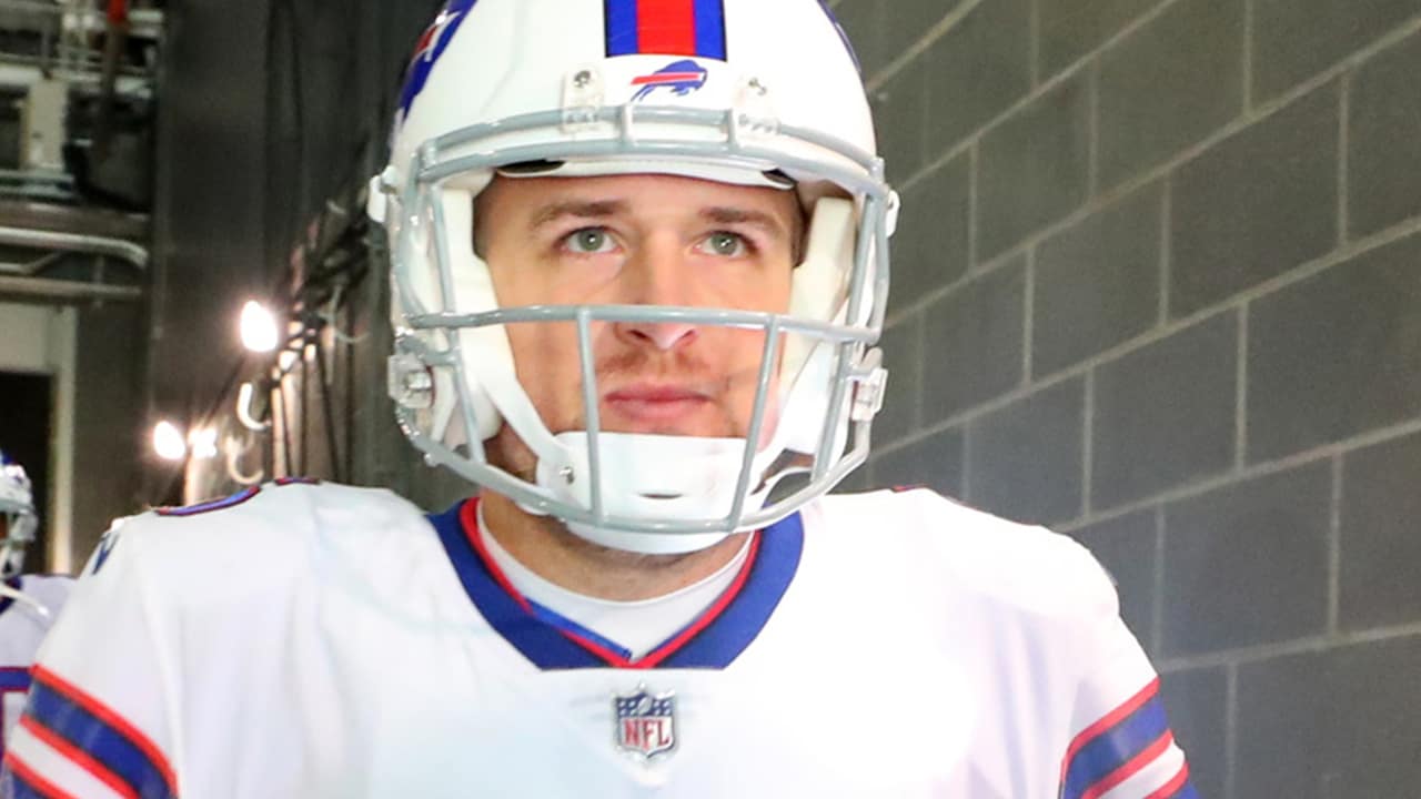 Matt Barkley will make Bills return with new number