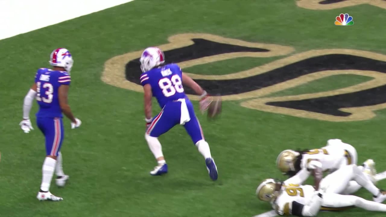 Buffalo Bills quarterback Josh Allen improvises on wild touchdown pass to  tight end Dawson Knox