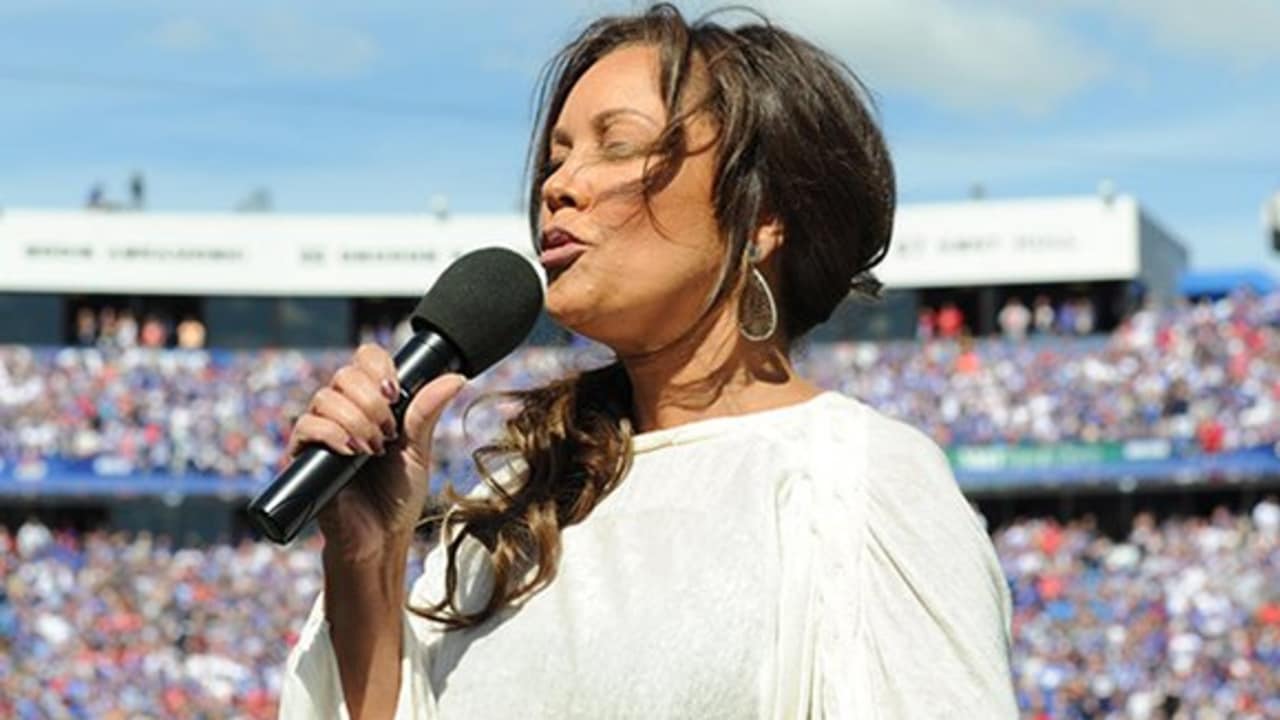 Watch: Vanessa Williams Sings National Anthem