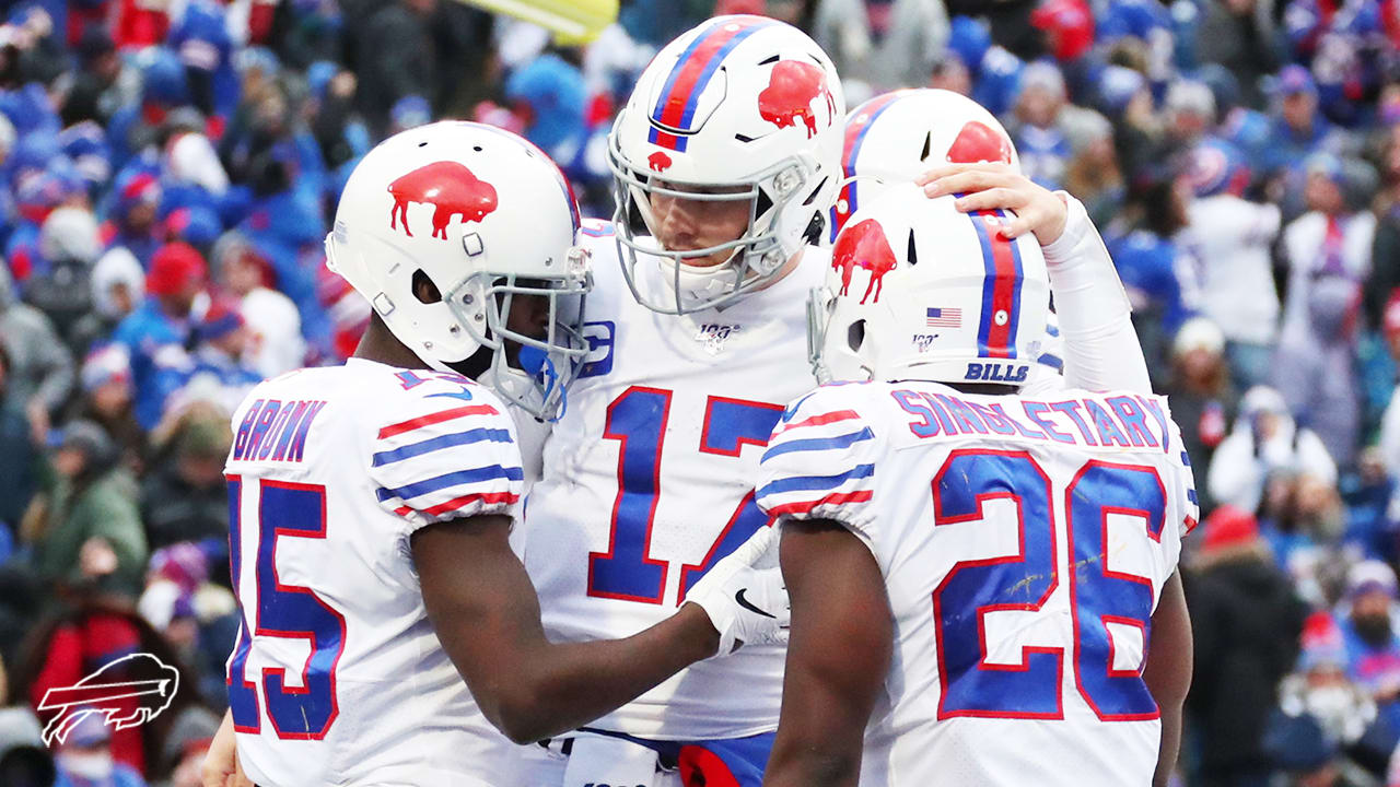 EAST RUTHERFORD, NJ - NOVEMBER 06: Buffalo Bills running back Devin  Singletary (26) warms up prior to the National Football League game between  the New York Jets and Buffalo Bills on November