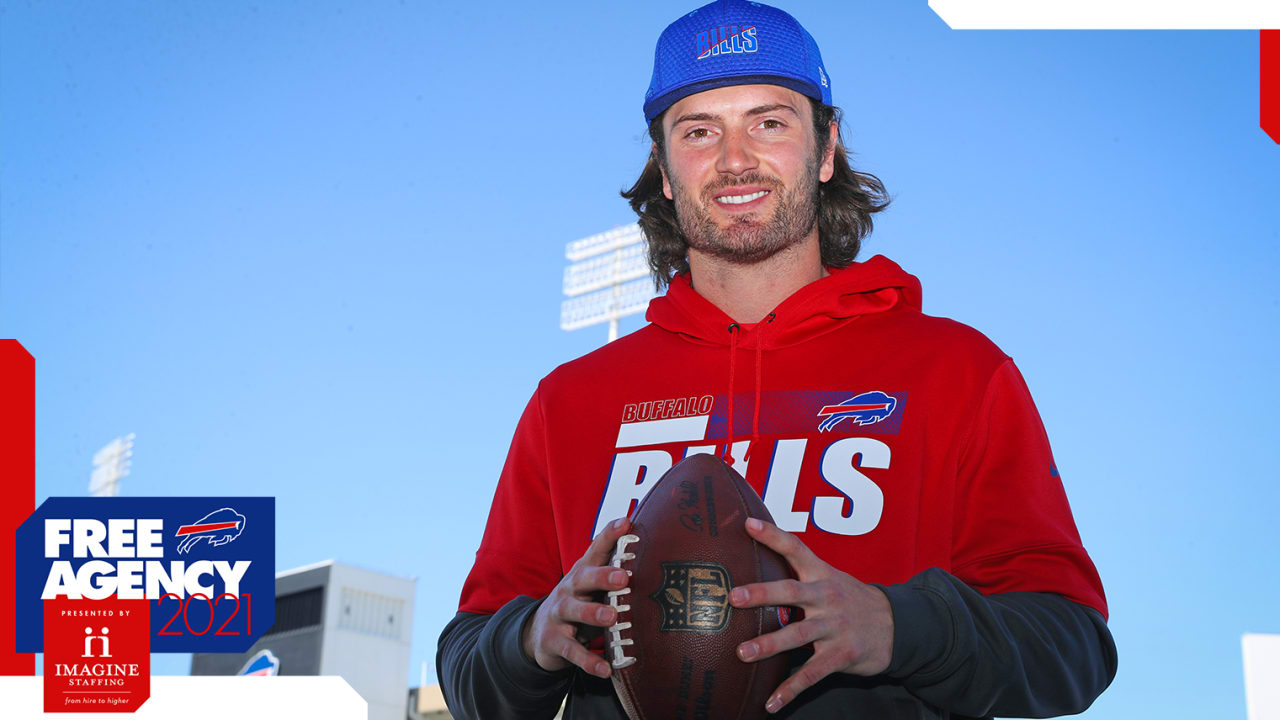 TE Jacob Hollister excited to reunite with QB Josh Allen in Buffalo