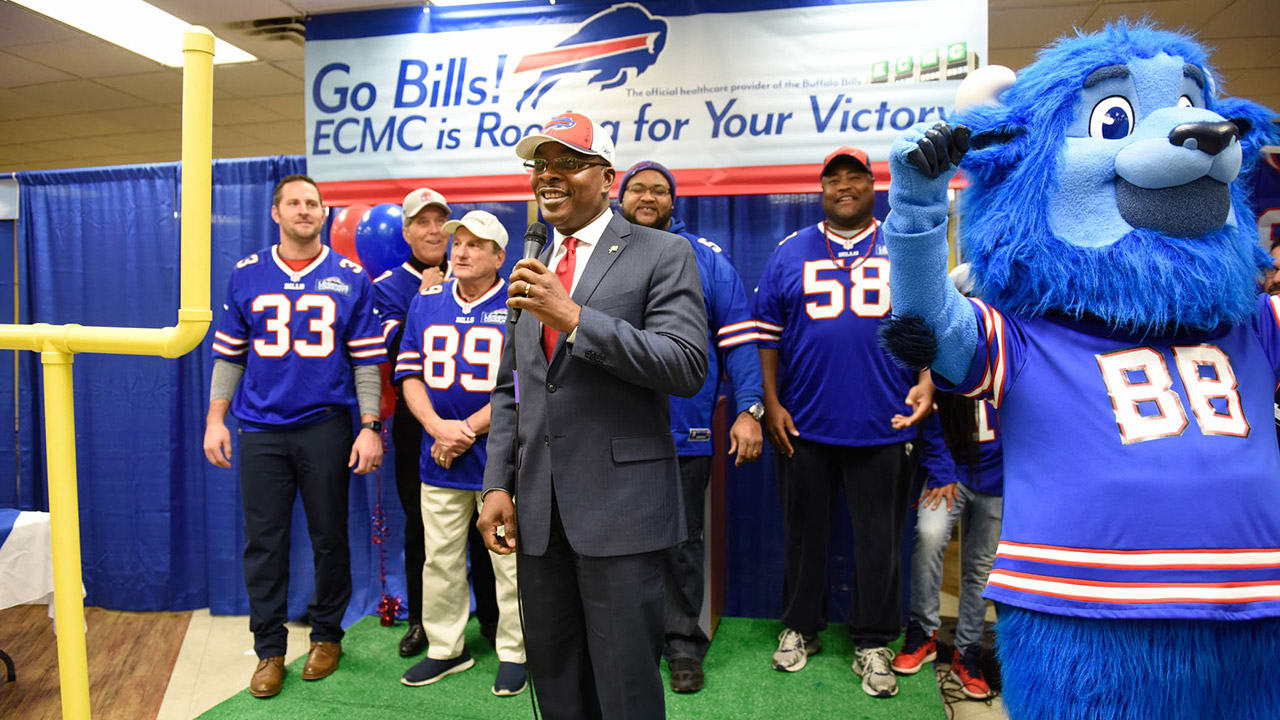 City of Buffalo goes all out to support Bills ahead of playoff game in  Houston