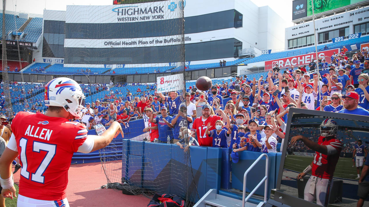 Buffalo Bills tight end Jacob Hollister (80) blocks against