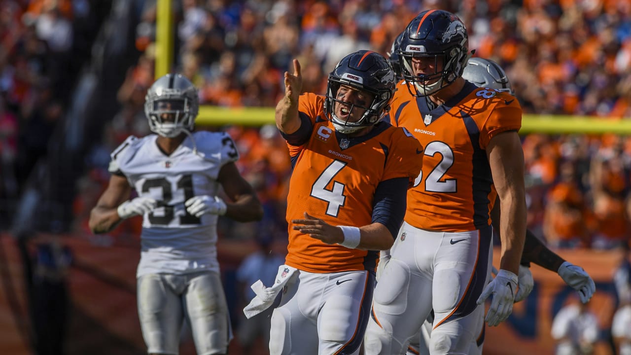 'Grind Time': Broncos outlast Oakland in classic rivalry game
