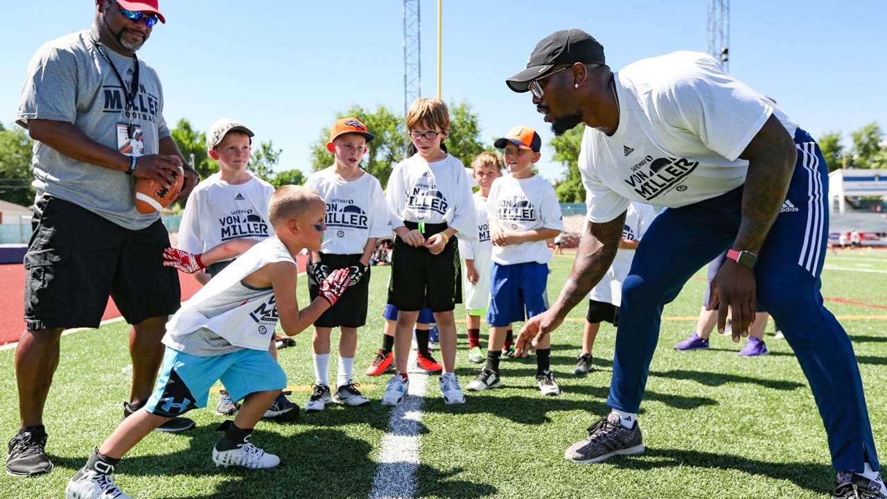 Broncos' Von Miller gets back on field at youth camp