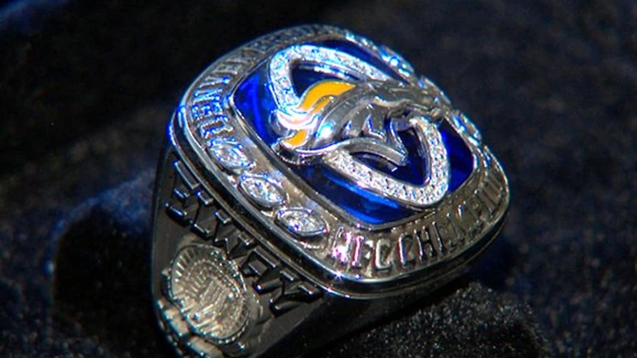 First look: Bengals receive AFC Championship rings