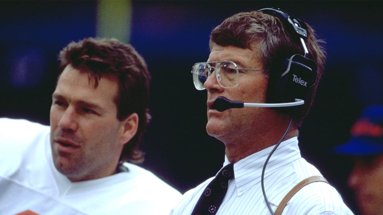 'He kind of raised me as a player': Gary Kubiak reflects on Dan Reeves' impact