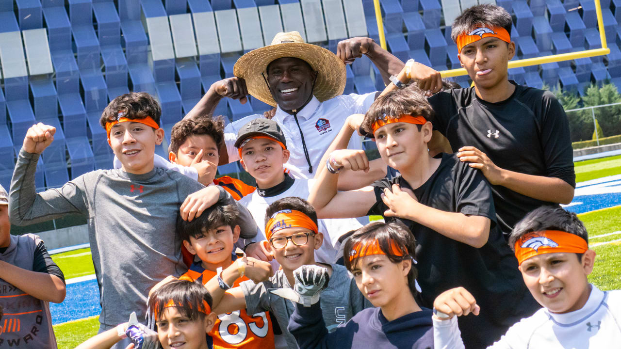 Terrell Davis, Plummer seek Mile High Salute back in Denver