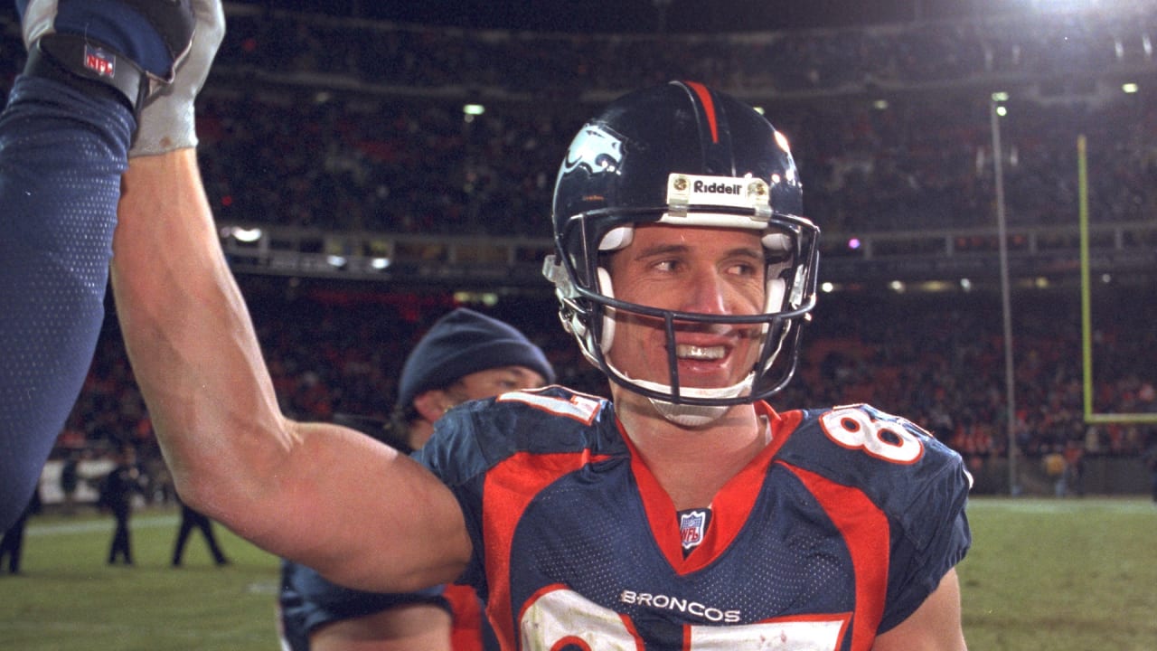 Broncos wide receiver Ed McCaffrey hauls in a pass against