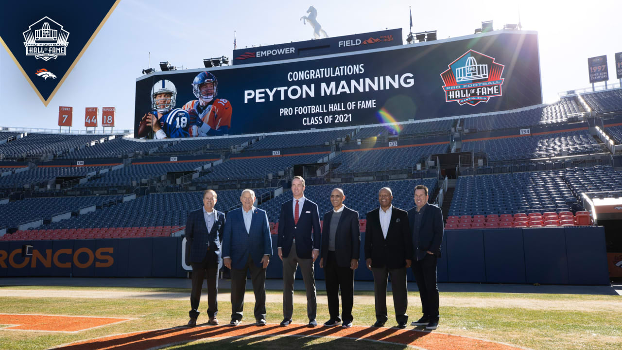 Peyton Manning Pro Football Hall of Fame QB in Class of 2021