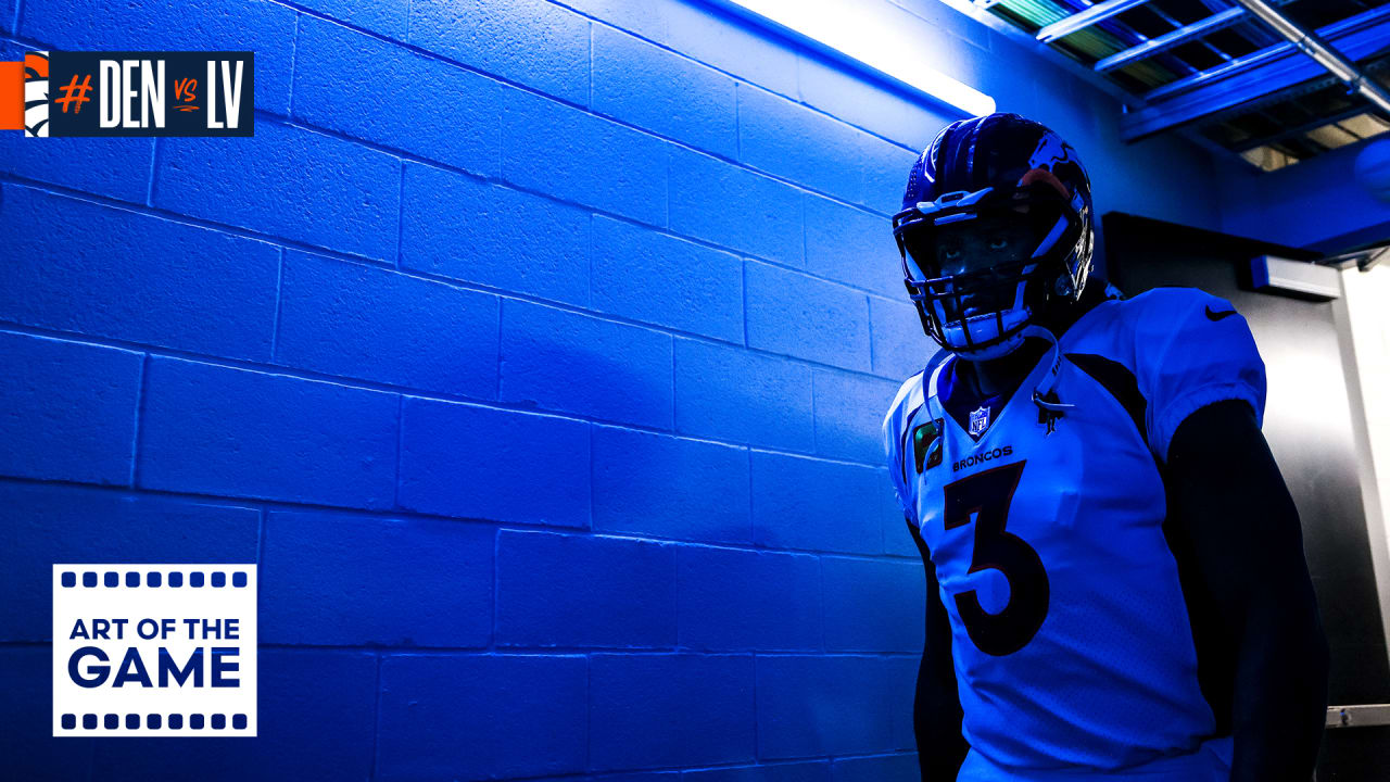 Pregame photos: Broncos arrive and prepare for Week 4 game vs. Raiders