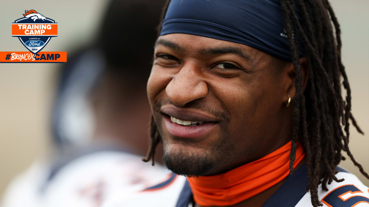 Denver Broncos' Chris Young (32) tries to block rookie D.J.