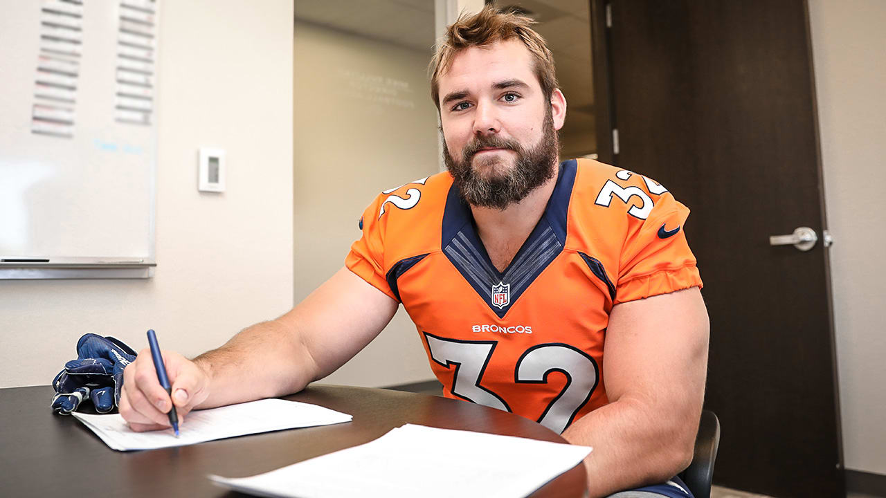 Denver Broncos lose Andy Janovich for 2019 season