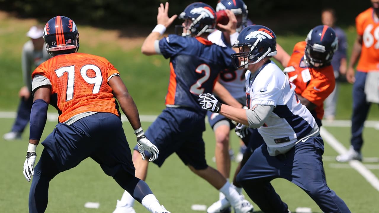 First Look: Broncos Rookies Take the Field